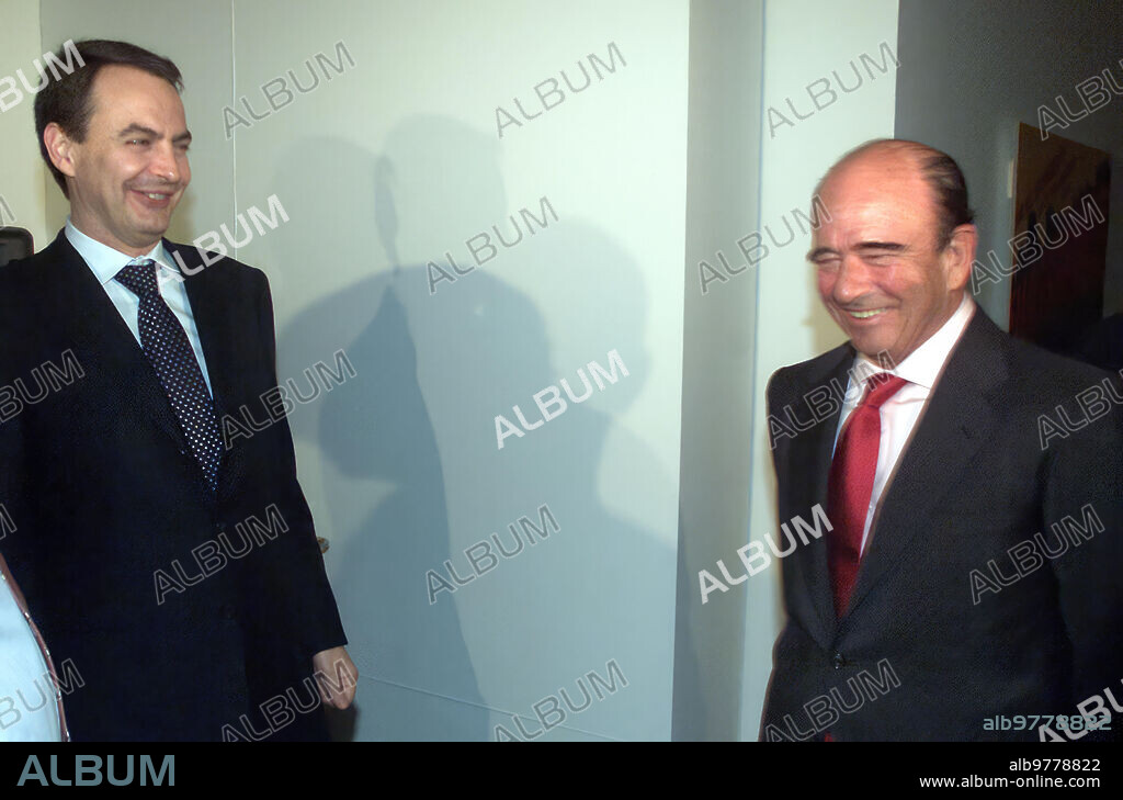 Madrid. 15-01-04. José Luis Rodríguez zapatero y Emilio Botín, en el Foro "las Universidades en la Sociedad, financiación e Investigación". Casa de América. Foto Javier Prieto.