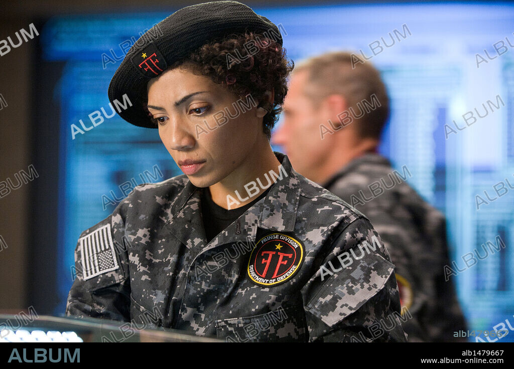 JASIKA NICOLE en FRINGE-AL LIMITE, 2008 (FRINGE), dirigida por BRAD ANDERSON, JEANNOT SZWARC y JOE CHAPPELLE. Copyright BAD ROBOT/FRINGE ELEMENT FILMS.