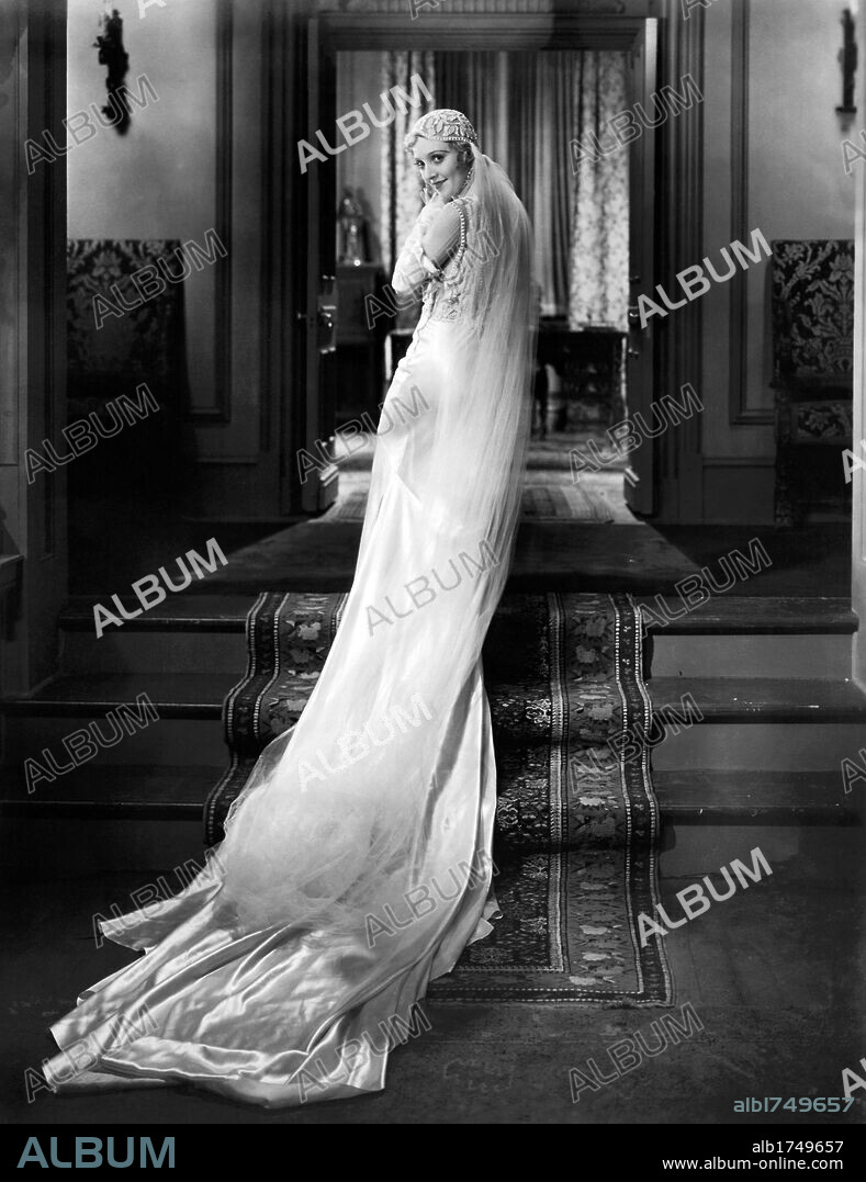 MADGE BELLAMY in WHITE ZOMBIE, 1932, directed by VICTOR HALPERIN. Copyright UNITED ARTISTS.