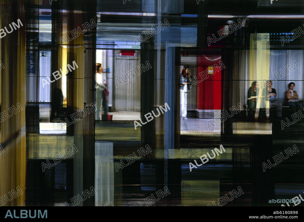 OFELIA GARCIA (1951-). C - 3. I - 2003 - ACRILICO Y FOTOGRAFIA SOBRE PAPEL FUJI PROFESIONAL Y ALUMINIO - 125x188.