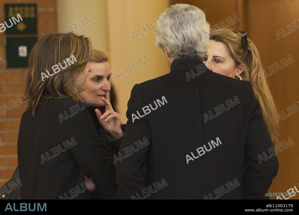 Adolfo Suarez Yllana, Isabel Flores Santos-Suarez, Maria Zurita, Maria de las Mercedes Fernandez-Sastron y Gomez-Acebo attends Fernando Gomez-Acebo funeral Chapel at La Paz morgue on March 2, 2024 in Madrid, Spain.