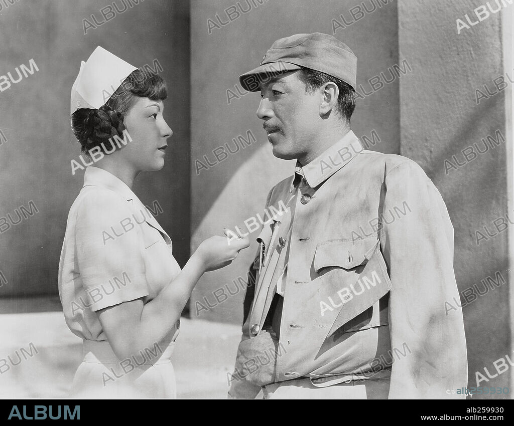 ANTHONY QUINN in CHINA SKY, 1945, unter der Regie von RAY ENRIGHT. Copyright RKO.