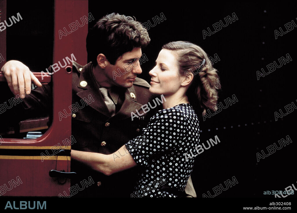 LISA EICHHORN y RICHARD GERE en YANQUIS, 1979 (YANKS), dirigida por JOHN SCHLESINGER. Copyright UNIVERSAL PICTURES.