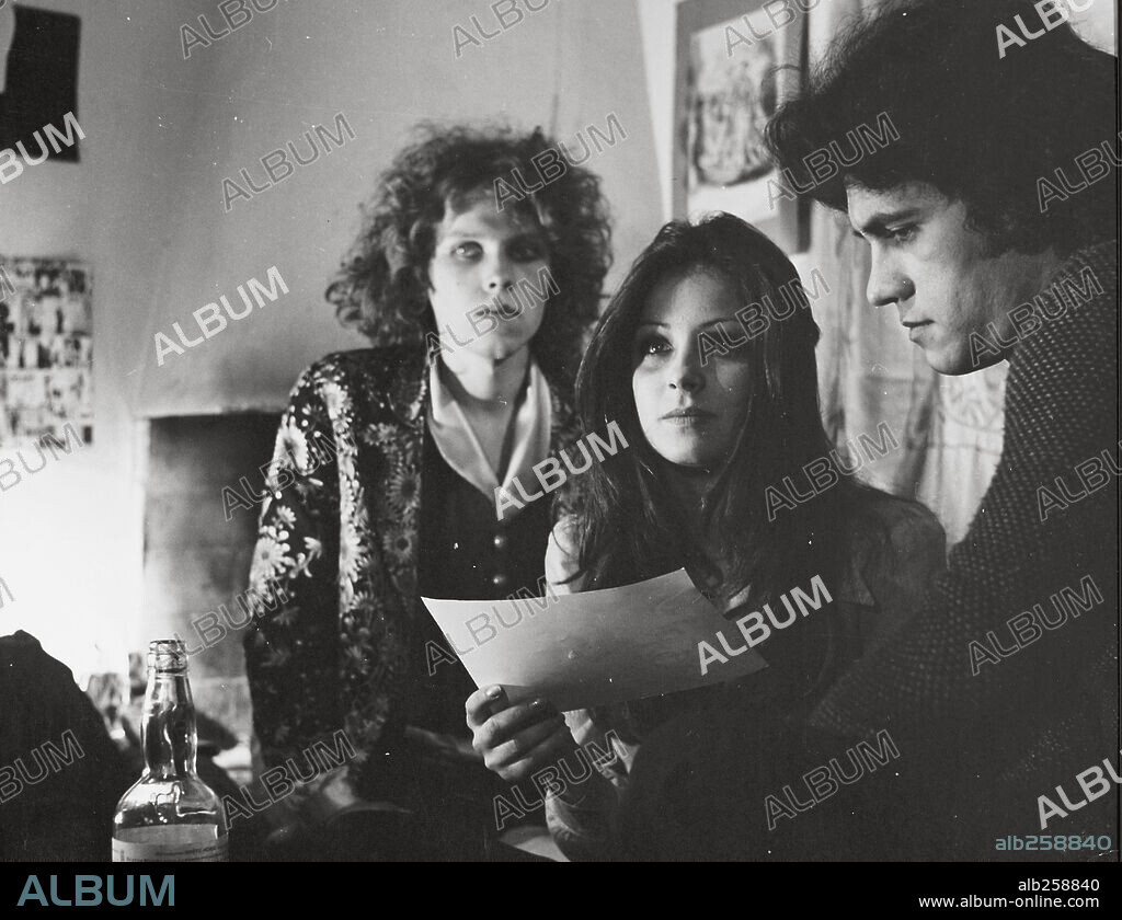 AMPARO MUÑOZ en CLARA ES EL PRECIO, 1975, dirigida por VICENTE ARANDA.
