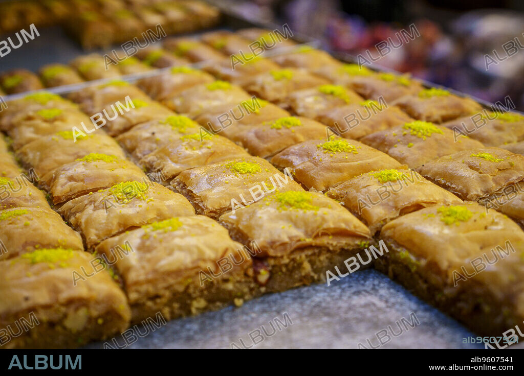 sweet Moroccan makhroud, puff pastry baklava with walnuts, Talaa Kebira , Fès el-Bali, Fez, morocco, africa.
