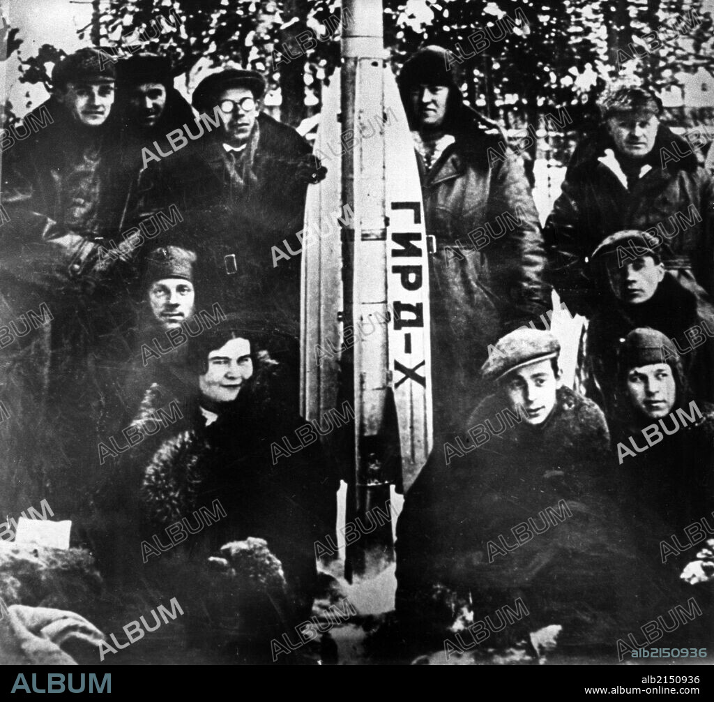 The gird-x rocket, the ussr's first liquid-propellant rocket, prior to it's launch on november 25, 1933, the rocket was developed by moscow's group of the state institute of rocket engines (russian abbreviation, gird) led by f, tsander who did not live to see the rocket launched as he died in march 1933, (standing from left): s, korolev, gird chief, senior engineer n, yefimov, engineer l, dushkin, team leader l, korneyev, engineer i, khovansky, (sitting from left) mechanic b, florov, designer l, kolbasina, mechanic k, fyodorov, senior engineer a, polyarny and mechanic t, kostin. 01/02/2013
