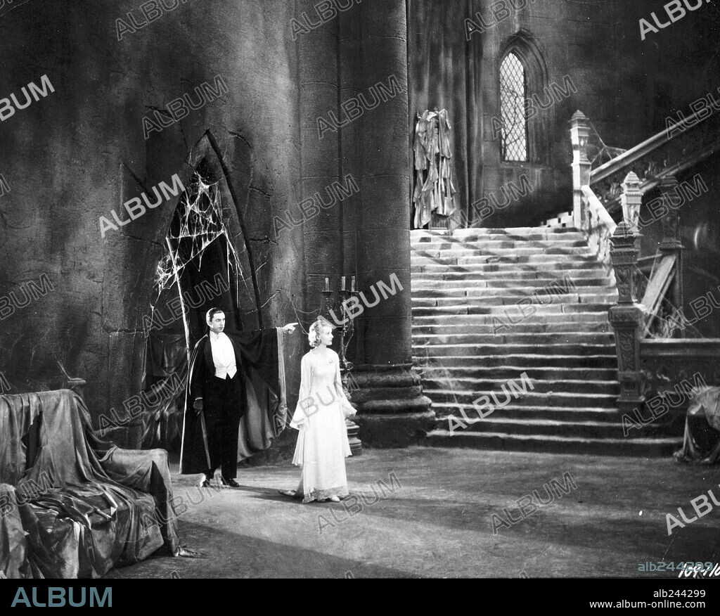 BELA LUGOSI y HELEN CHANDLER en DRACULA, 1931, dirigida por TOD BROWNING. Copyright UNIVERSAL PICTURES.
