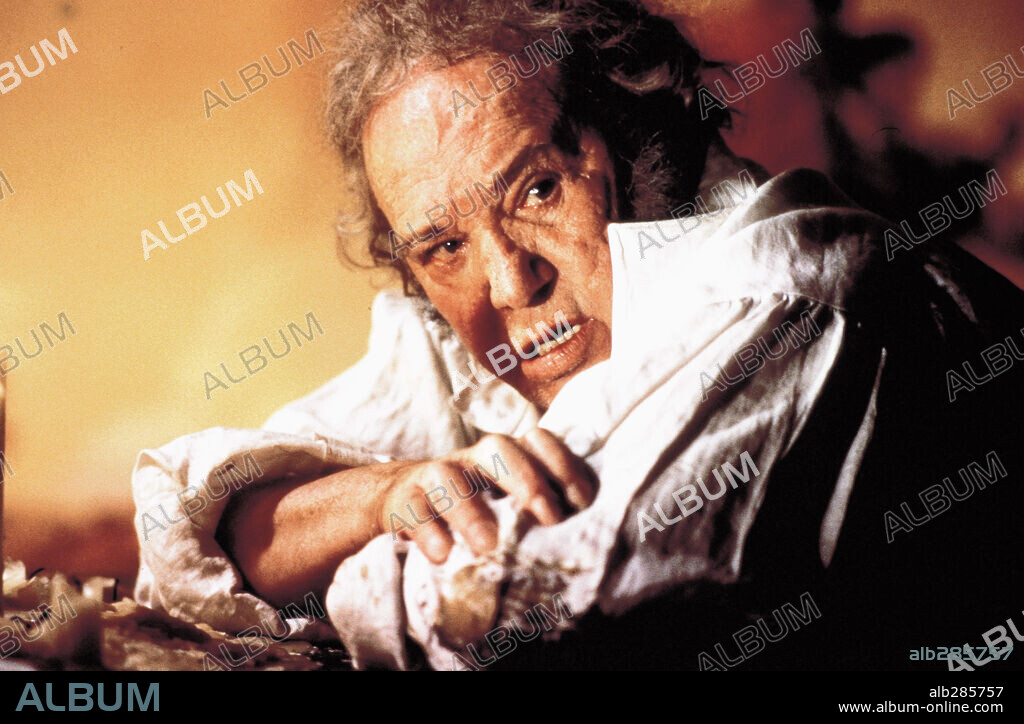 FRANCISCO RABAL en GOYA EN BURDEOS, 1999, dirigida por CARLOS SAURA. Copyright LOLA FILMS/TVE/RAI/VIA DIGITAL.