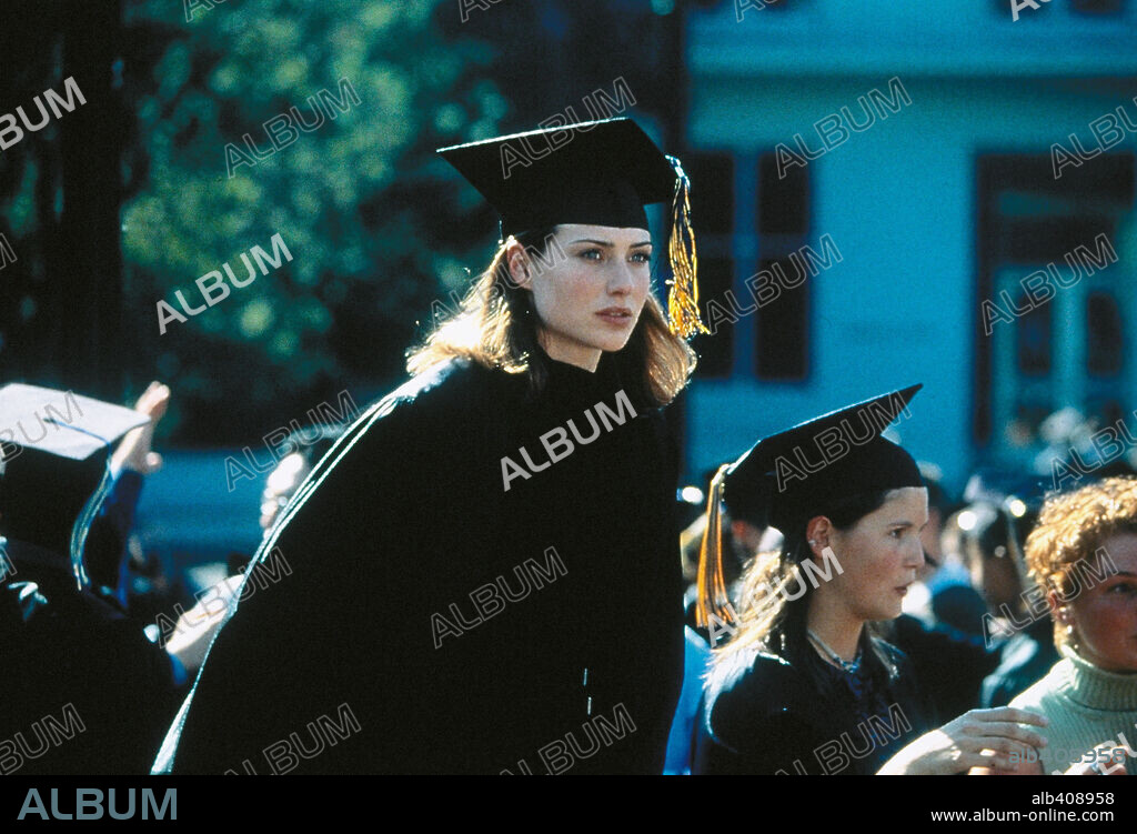 CLAIRE FORLANI en CHICOS Y CHICAS, 2000 (BOYS AND GIRLS), dirigida por ROBERT ISCOVE. Copyright MIRAMAX.