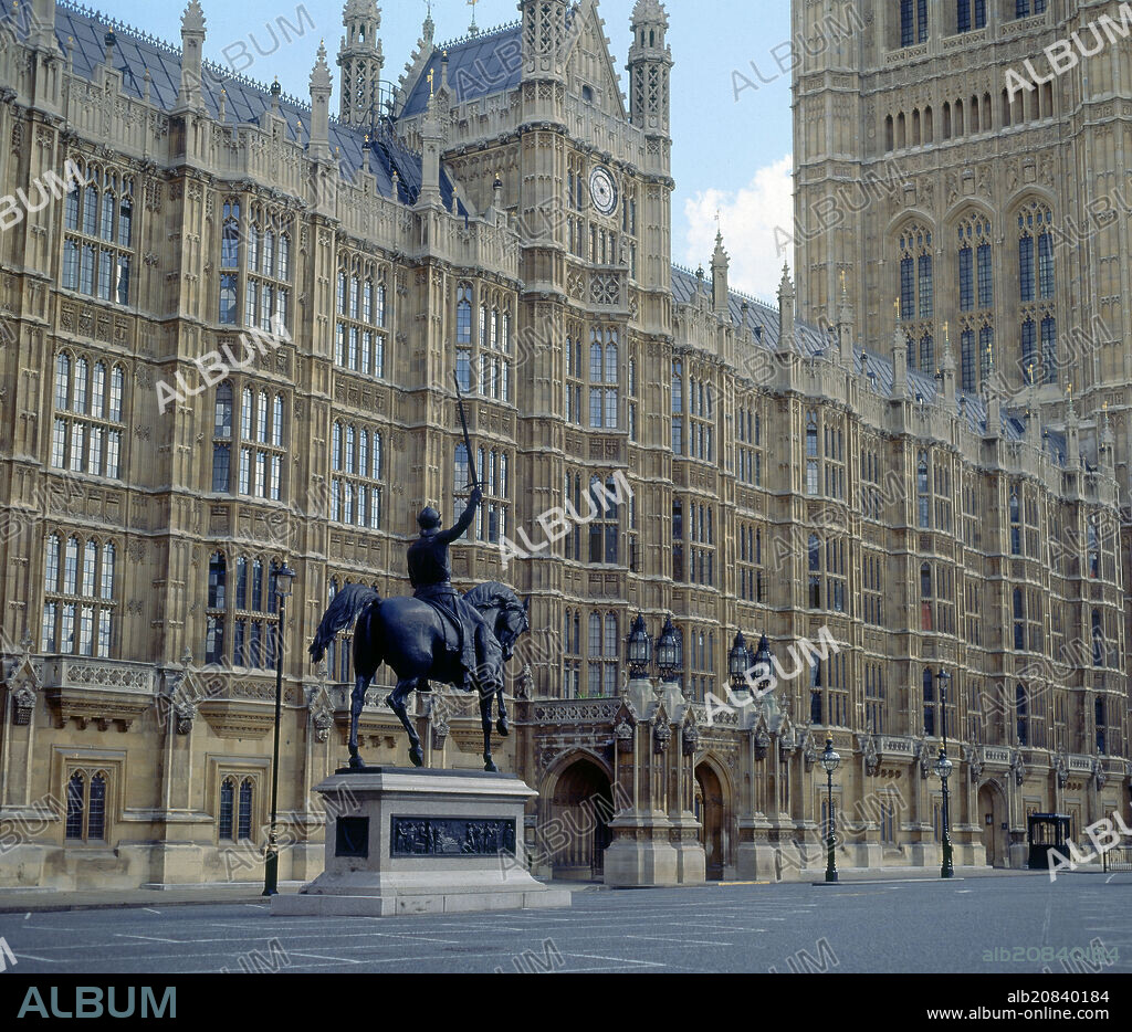 CHARLES BARRY 1795-1860 / AUGUSTUS PUGIN. EXTERIOR-CASAS DEL PARLAMENTO:FACHADAS Y ESCULTURA-GOTICO-1860-VICTORIANO.
