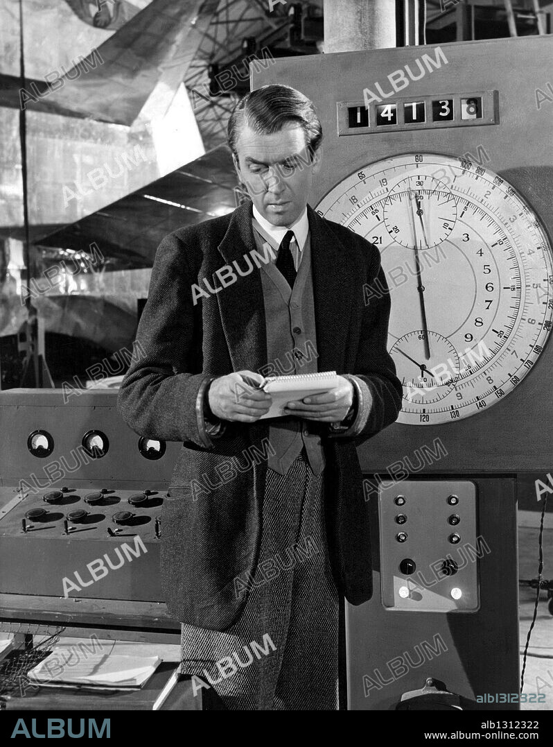 JAMES STEWART in NO HIGHWAY IN THE SKY, 1951 (NO HIGHWAY), directed by HENRY KOSTER. Copyright 20TH CENTURY FOX.