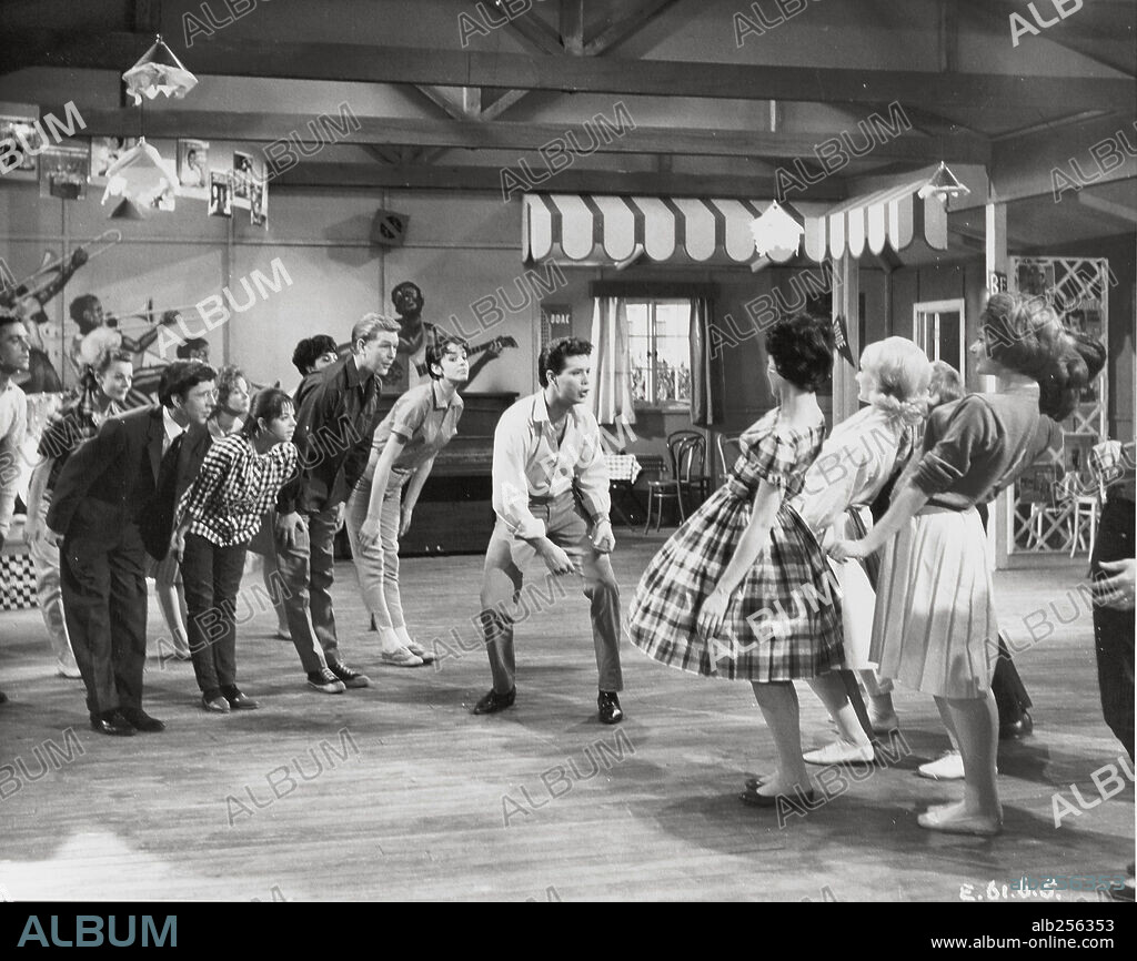 CLIFF RICHARD in WONDERFUL TO BE YOUNG!, 1961 (THE YOUNG ONES), directed by SIDNEY J. FURIE. Copyright ASSOCIATED BRITISH PICTURES.