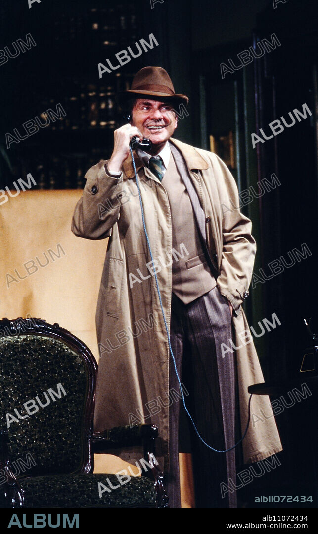 My Friend Harvey, ZDF television film based on the play by Mary Chase, Germany, 1985, scene: Harald Juhnke in the leading role of Elwood P. Dowd.
