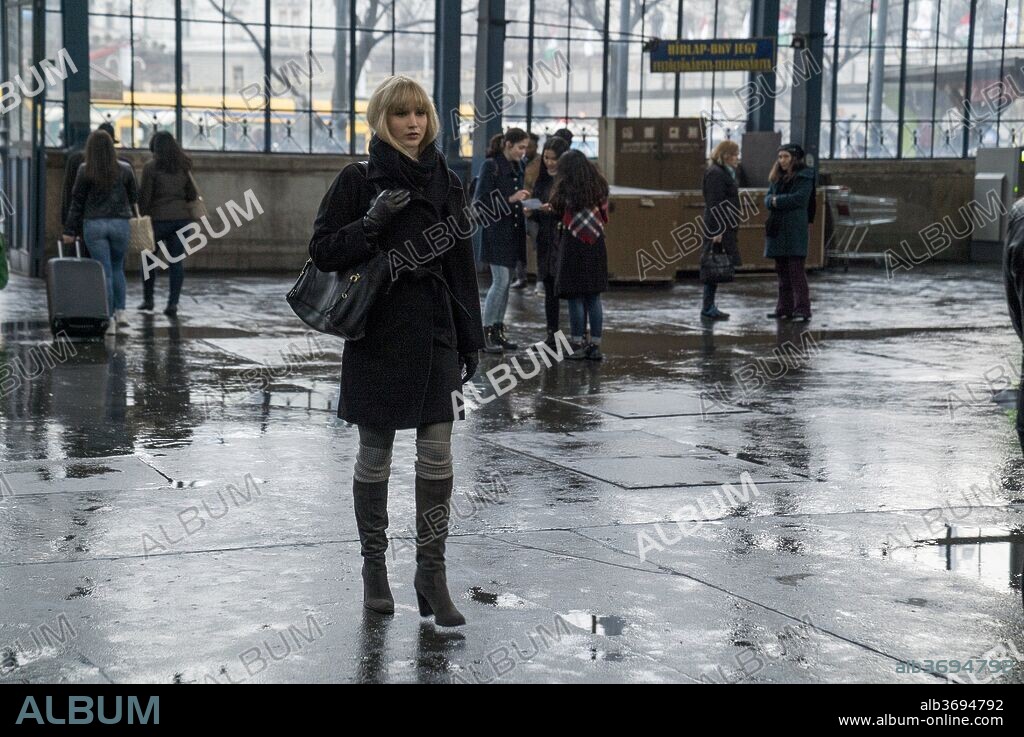 JENNIFER LAWRENCE en GORRION ROJO, 2018 (RED SPARROW), dirigida por FRANCIS LAWRENCE. Copyright CHERNIN ENTERTAINMENT.