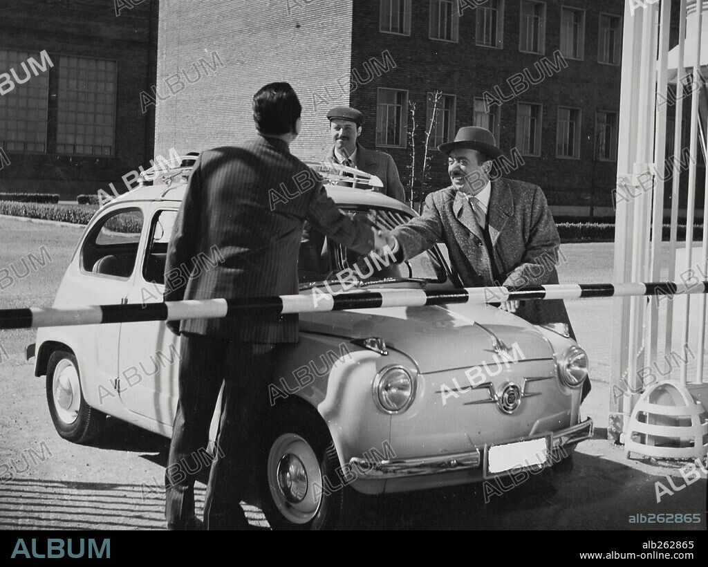 YA TENEMOS COCHE, 1958, dirigida por JULIO SALVADOR. Copyright BRIO P.C.