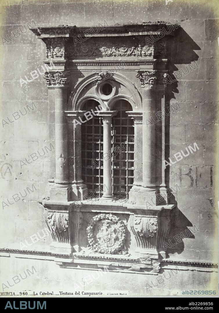 FLORENTINO JACOBO. Murcia, ventana del campanario de la Catedral.