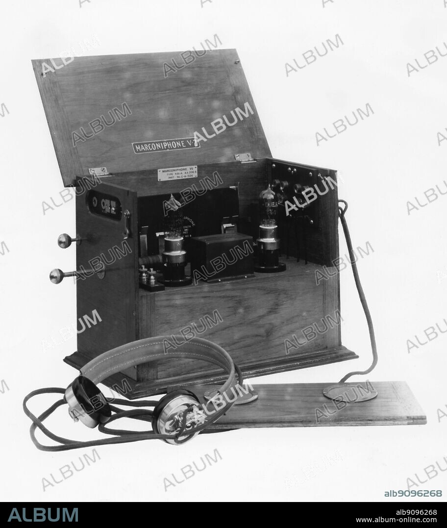 The Marconiphone V2 (2-valve) receiver, 1922-3 - home radio set. ©TopFoto.