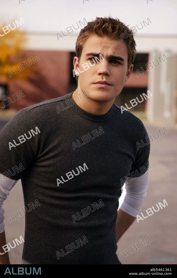 PAUL WESLEY in EVERWOOD, 2002, directed by GREG BERLANTI. Copyright WARNER BROS. TELEVISION.
