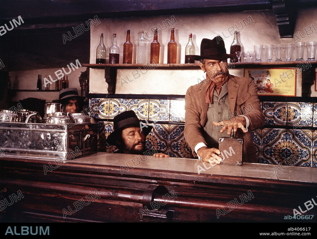 JAMES COBURN and ROD STEIGER in DUCK, YOU SUCKER, 1971 (GIU LA TESTA), directed by SERGIO LEONE. Copyright UNITED ARTISTS.