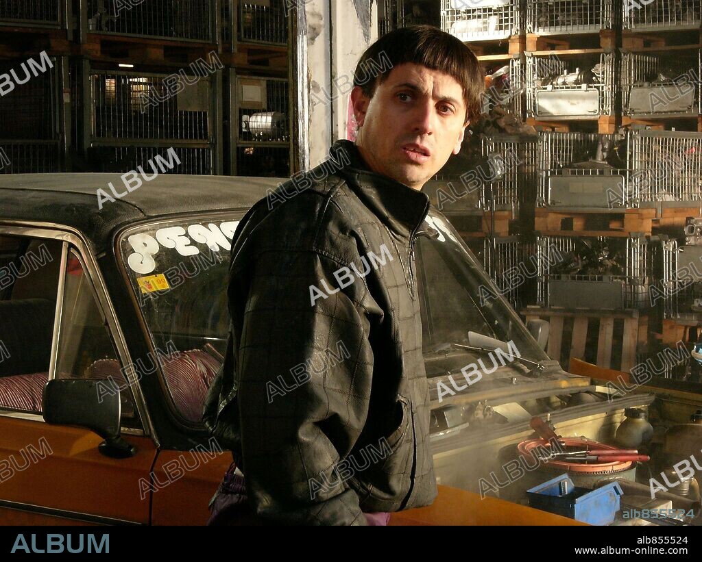 JOSE MOTA en TORRENTE 3: EL PROTECTOR, 2005, dirigida por SANTIAGO SEGURA. Copyright AMIGUETES ENTERTAINMENT / DE PASCUALIS, MONICA.