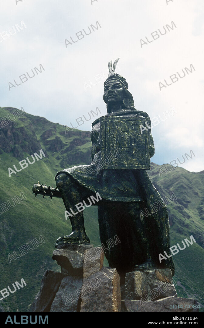 PACHACUTI (PACHACUTEC) INCA YUPANQUI (m.1471). Soberano inca (1438-1471), hijo menor de Viracocha. ESTATUA. OLLANTAYTAMBO. Perú.