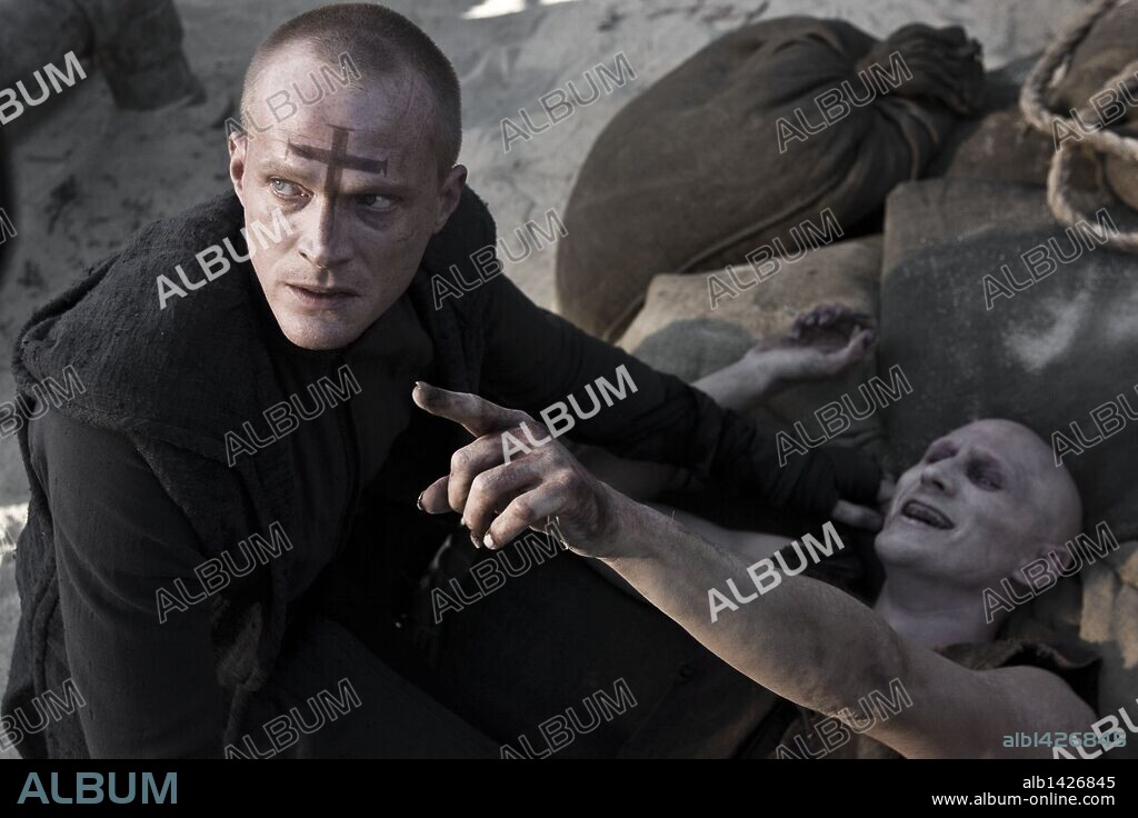 PAUL BETTANY en EL SICARIO DE DIOS, 2011 (PRIEST), dirigida por SCOTT STEWART. Copyright BUCKAROO ENTERTAINMENT.