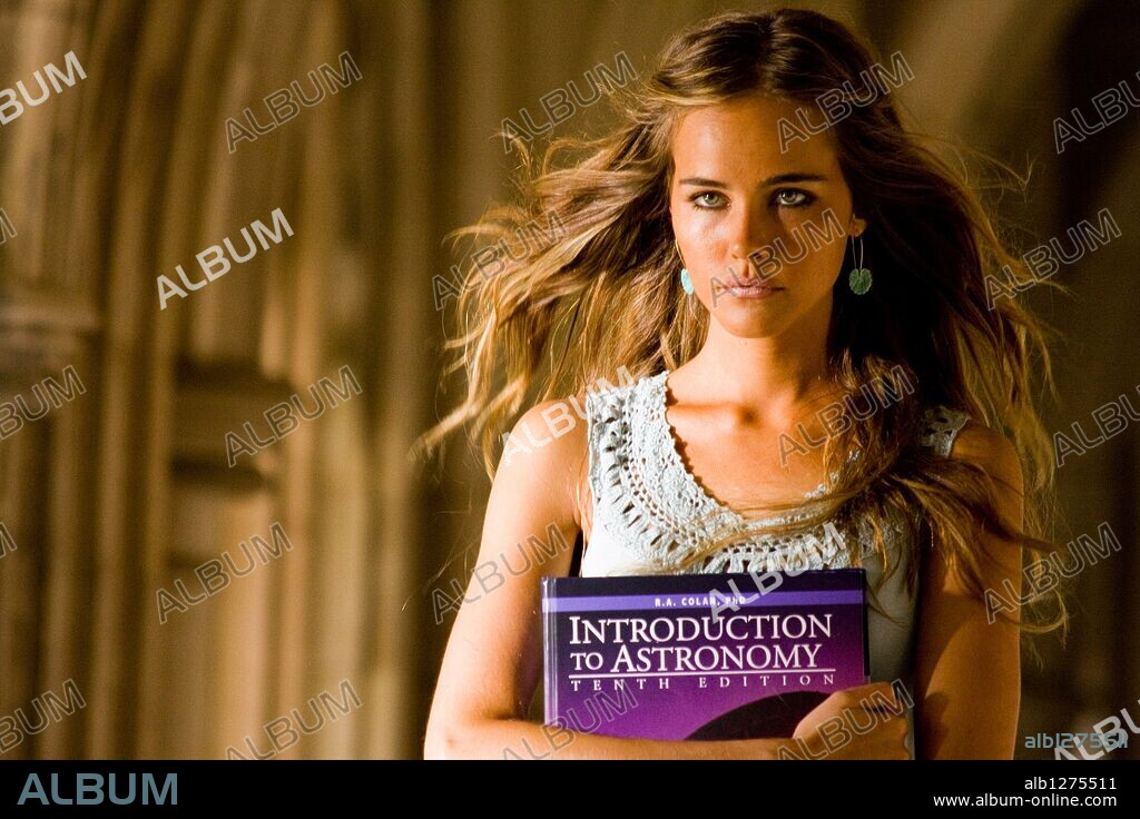 ISABEL LUCAS in TRANSFORMERS: REVENGE OF THE FALLEN, 2009, directed by MICHAEL BAY. Copyright PARAMOUNT PICTURES / ZUCKERMAN, ROBERT.