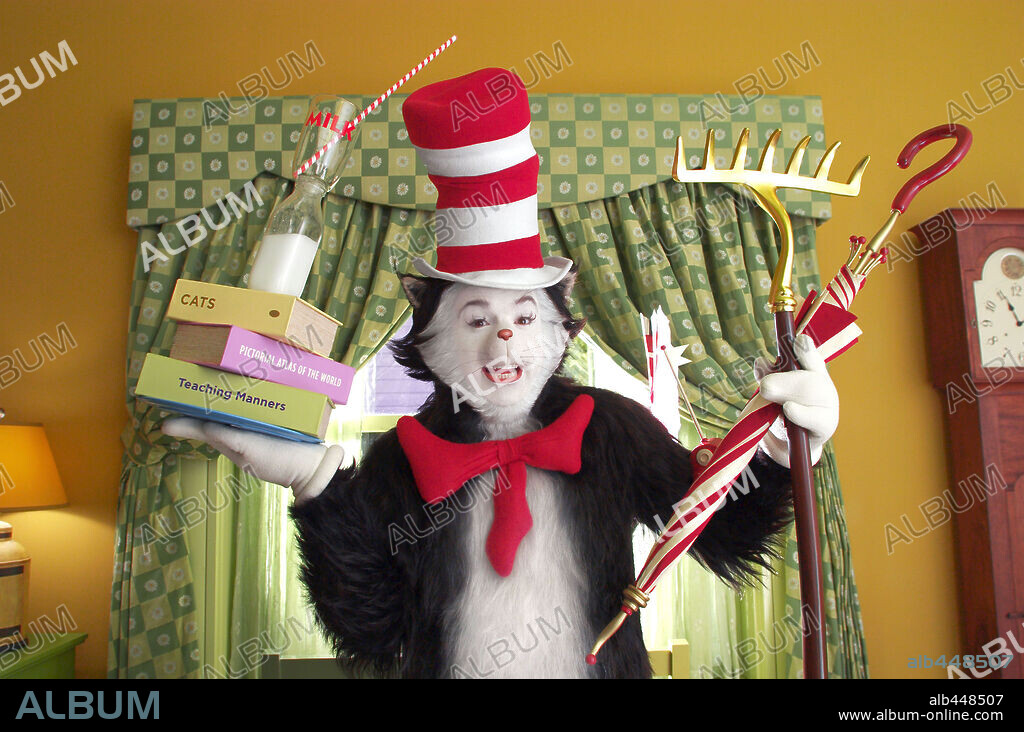 MIKE MYERS en EL GATO, 2003 (DR. SEUSS' THE CAT IN THE HAT), dirigida por BO WELCH. Copyright UNIVERSAL STUDIOS/DREAMWORKS / GORDON, MELINDA SUE.