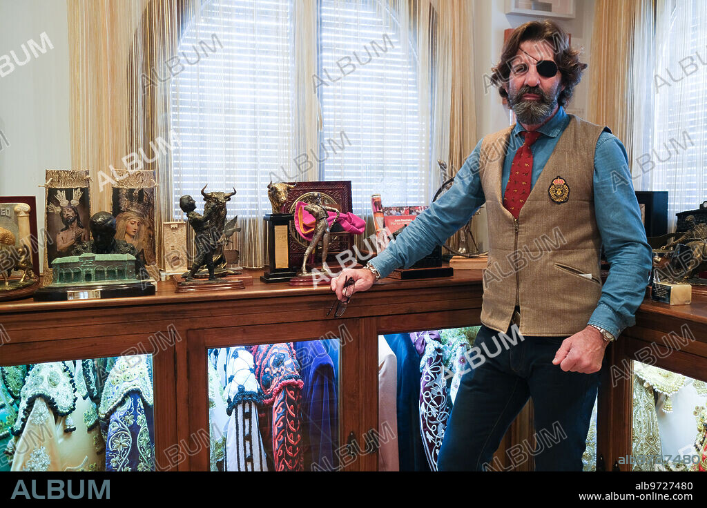 2 febrero 2021. Sanlúcar de Barrameda (Cádiz). Entrevista A Juan José Padilla en su casa de Sanlúcar. Foto: Paco Martín Archsev.