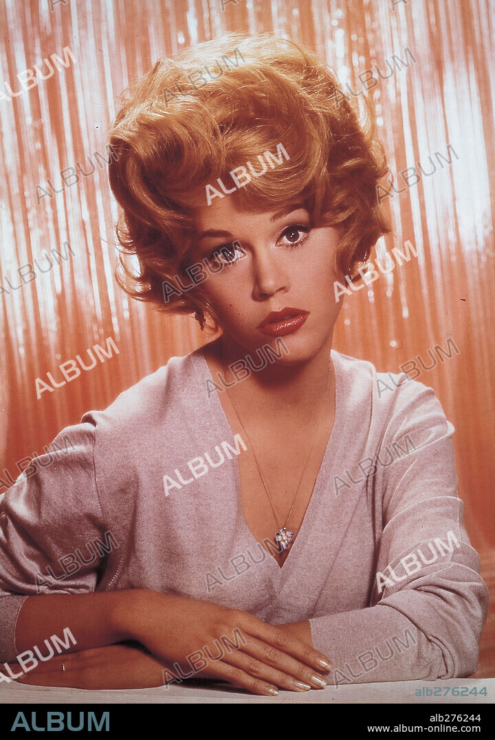 JANE FONDA in PERIOD OF ADJUSTMENT, 1962, directed by GEORGE ROY HILL. Copyright M.G.M.