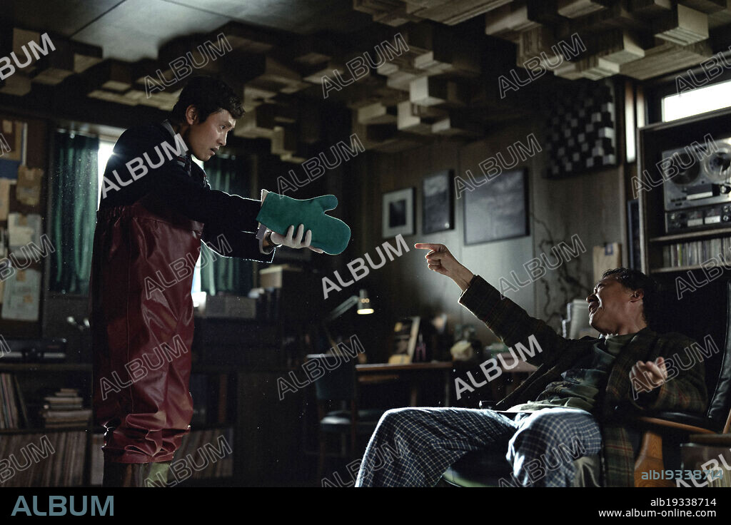 LEE BYUNG-HUN in NO OTHER CHOICE, 2025 (EOJJEOLSUGA EOBSDA), directed by PARK CHAN-WOOK. Copyright Moho Films / CJ Entertainment.