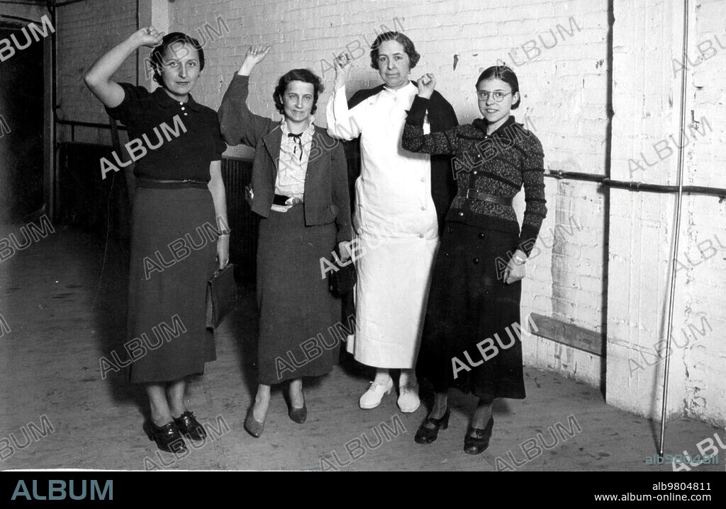18 octubre 1936. Mítin organizado por el socorro rojo Internacional, en el cine Salamanca. Tomaron Parte: Eulalia de Prada (Comunista), Rafaela González (socorro Rojo), Elisa Risco (socorro Rojo), y Julia Serrano (izquierda Republicana).