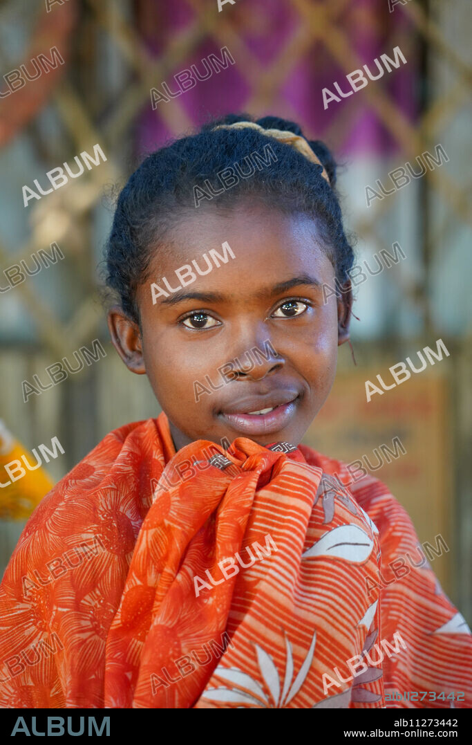 Children at Bekopaka village, Tsingy de Bemaraha National Park, Melaky Region, Western Madagascar, Africa.