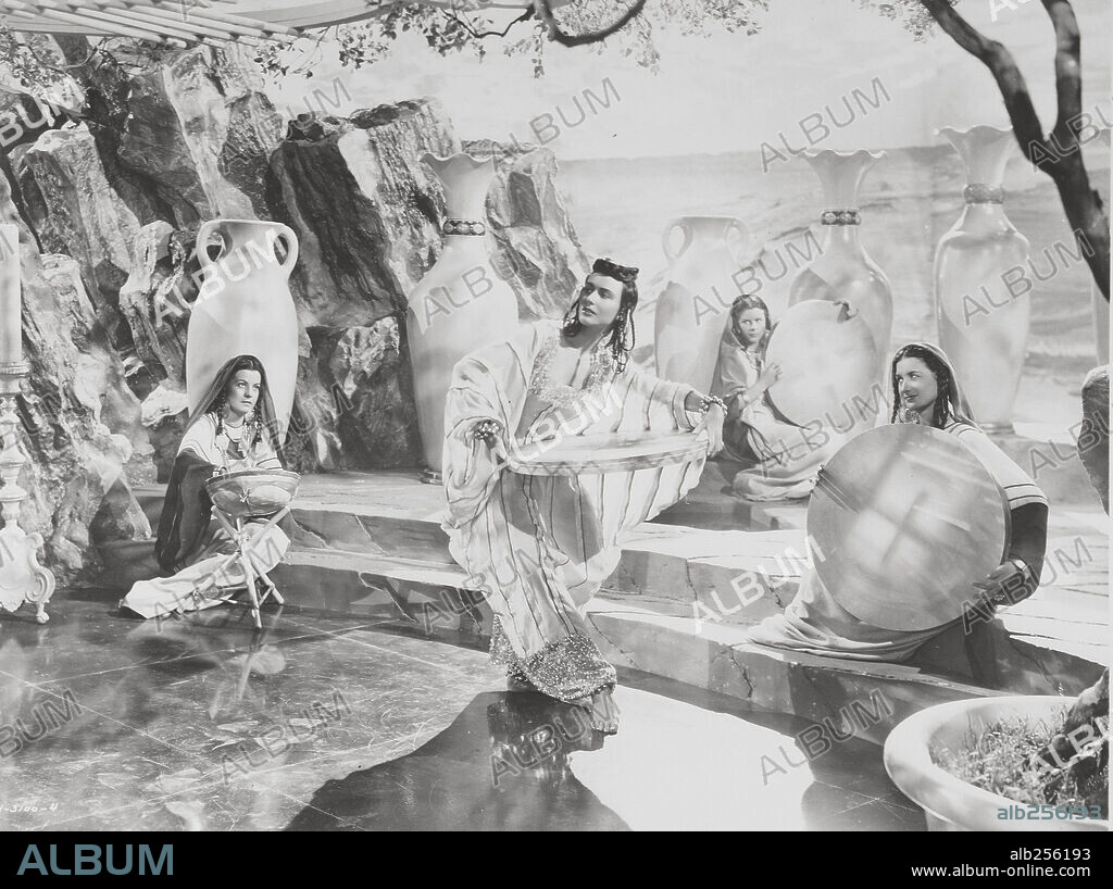 MARIA MONTEZ in SIREN OF ATLANTIS, 1949, directed by GREGG C. TALLAS. Copyright UNITED ARTISTS.