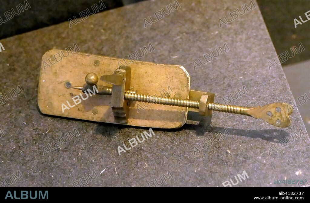 Replication of the first Microscope by Leeuwenhoek. Antonie van Leeuwenhoek who achieved up to 300 times magnification using a simple single lens microscope. He sandwiched a very small glass ball lens between the holes in two metal plates riveted together. and with an adjustable-by-screws needle attached to mount the specimen.