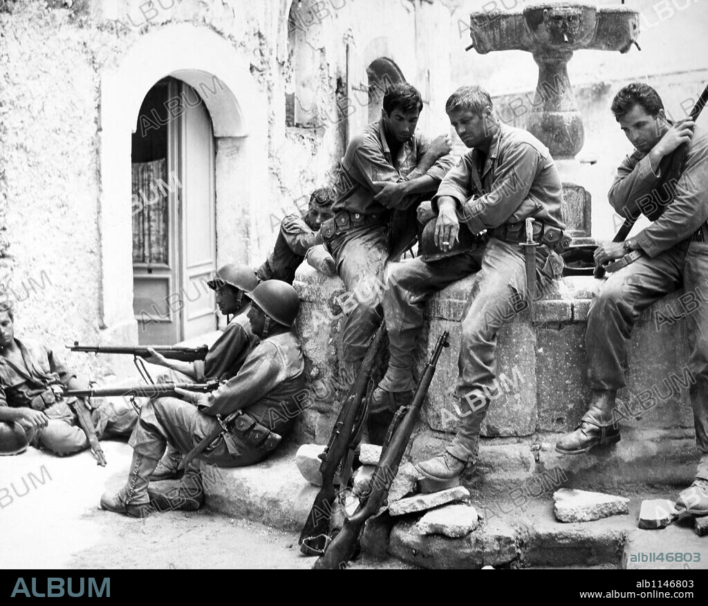 GEORGE PEPPARD and George Hamilton in THE VICTORS, 1963, directed by CARL FOREMAN. Copyright COLUMBIA PICTURES.