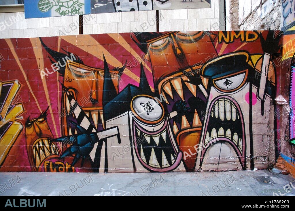 GRAFFITIS. Barrio de la Barceloneta. Barcelona. Cataluña.