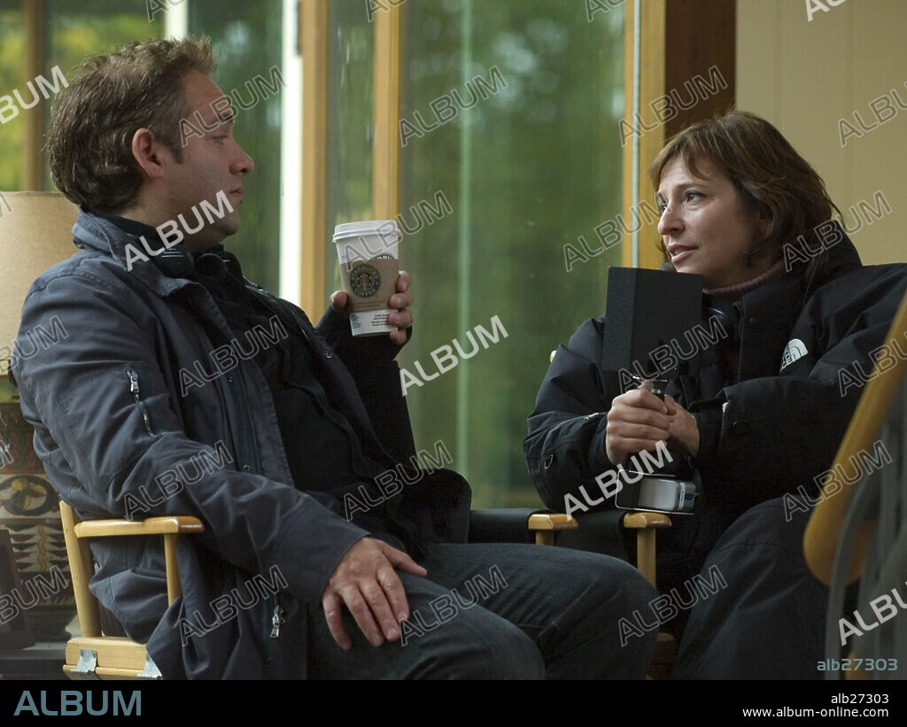 SAM MENDES und SUSANNE BIER in THINGS WE LOST IN THE FIRE, 2007, unter der Regie von SUSANNE BIER. Copyright DREAMWORKS / GREGORY, DOANE.