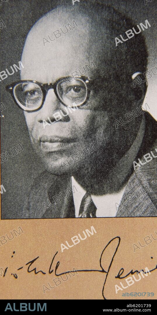 ARTHUR LEWIS (1915-1990)  ECONOMISTA BRITANICO - PREMIO NOBEL DE ECONOMIA EN 1979.
