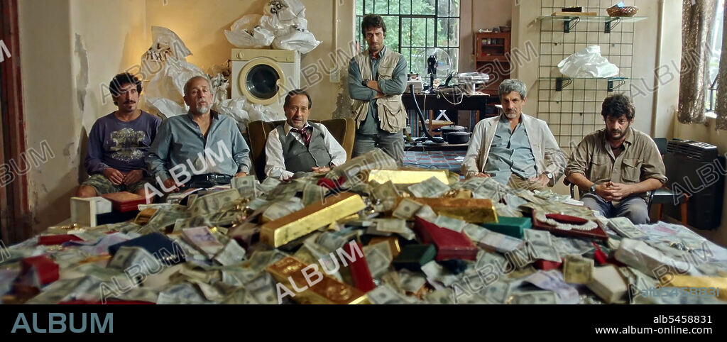 THE HEIST OF THE CENTURY, 2020 (EL ROBO DEL SIGLO), directed by ARIEL WINOGRAD. Copyright AZ Films / MarVista Entertainment.
