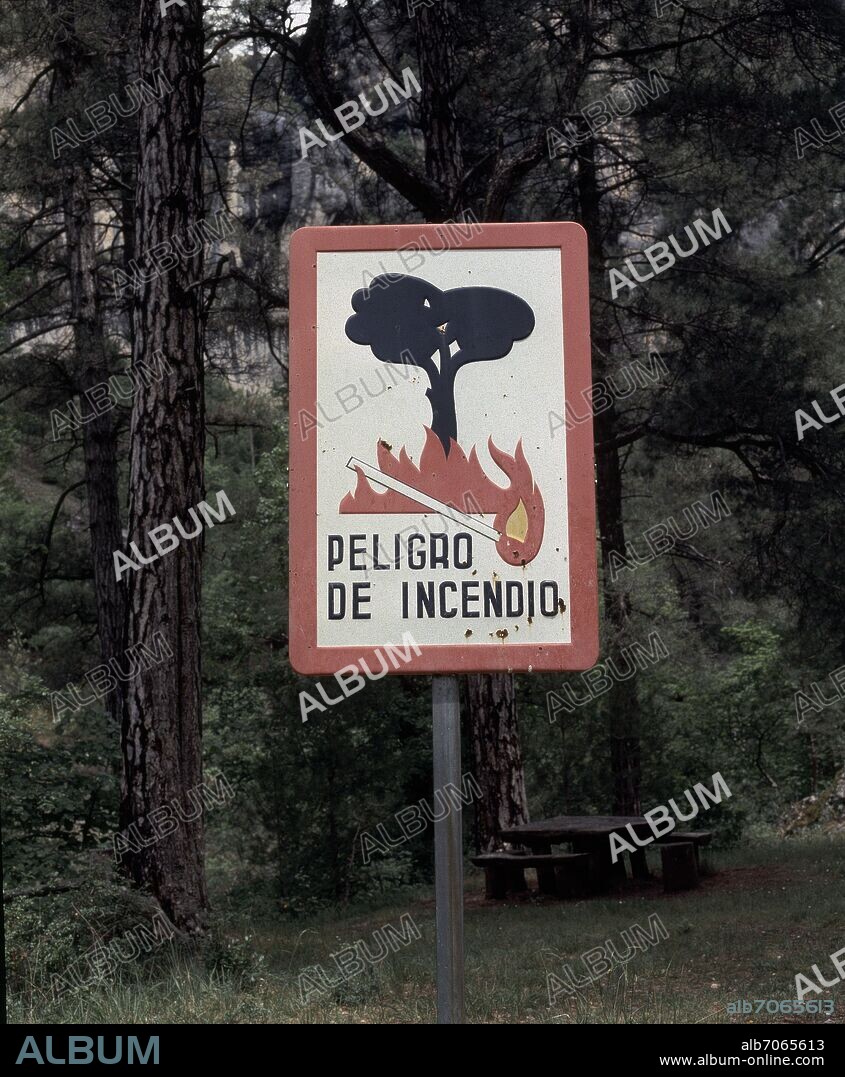 HOZ DEL GUADIELA CARTEL CONTRA INCENDIOS.