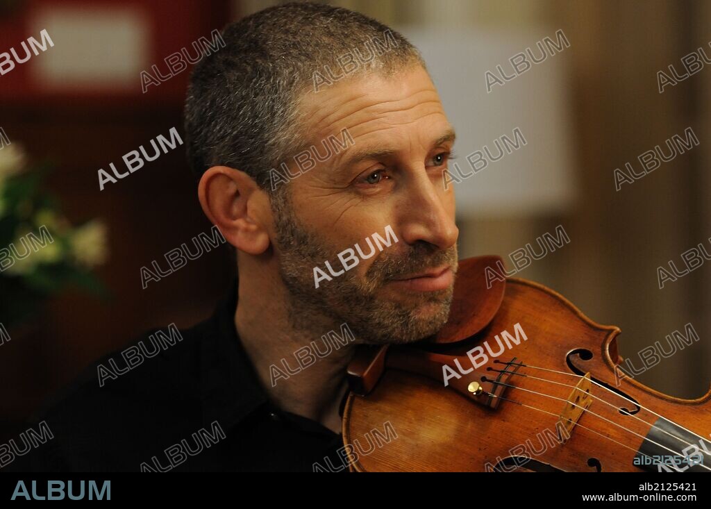 MARK IVANIR in A LATE QUARTET, 2012, directed by YARON ZILBERMAN. Copyright OPENING NIGHT PRODUCTIONS.