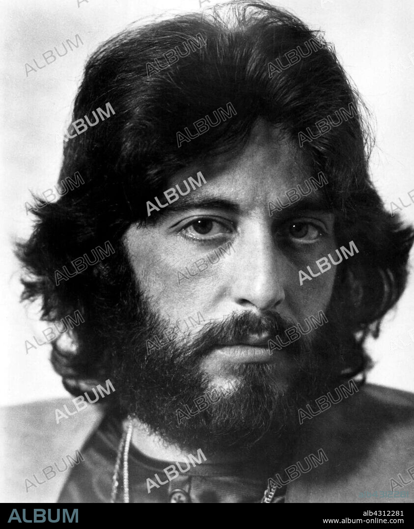 AL PACINO in SERPICO, 1973, directed by SIDNEY LUMET. Copyright PARAMOUNT PICTURES.