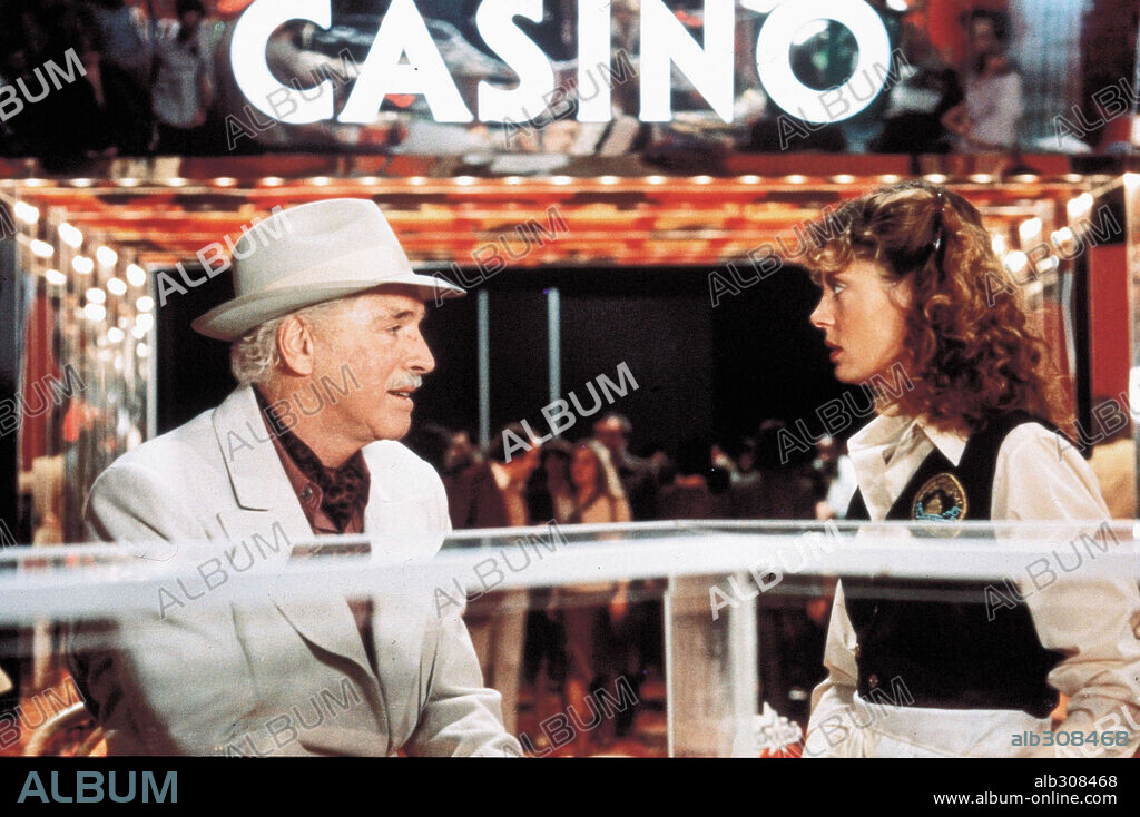 BURT LANCASTER and SUSAN SARANDON in ATLANTIC CITY, 1980, directed by LOUIS MALLE. Copyright PARAMOUNT PICTURES.