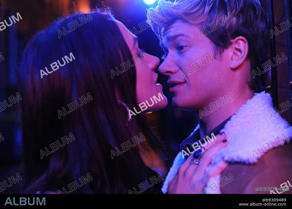 ED SPELEERS and JESSICA SZOHR in LOVE BITE, 2012, directed by ANDY DE EMMONY. Copyright WestEnd Films.
