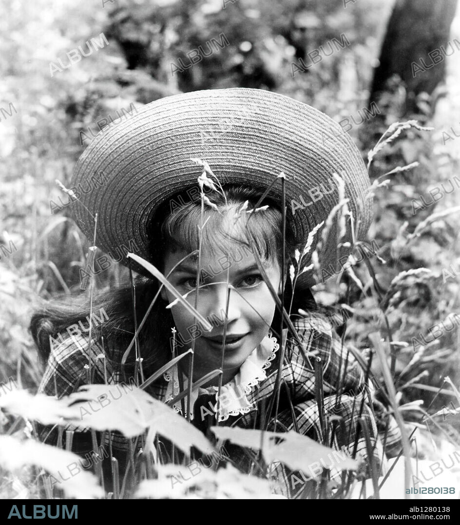 LESLIE CARON en GIGI, 1958, dirigida por VINCENTE MINNELLI. Copyright M.G.M.