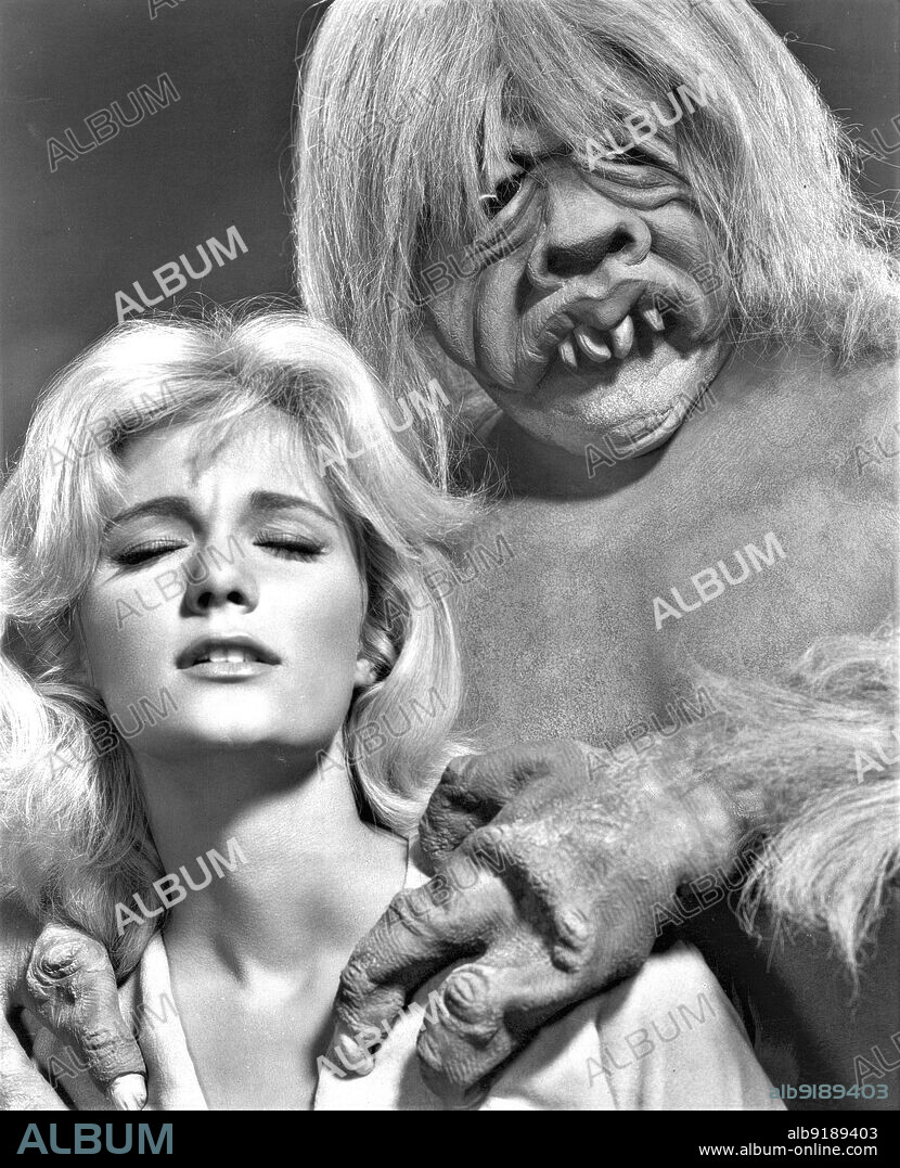 YVETTE MIMIEUX en EL TIEMPO EN SUS MANOS, 1960 (THE TIME MACHINE), dirigida por GEORGE PAL. Copyright M.G.M.