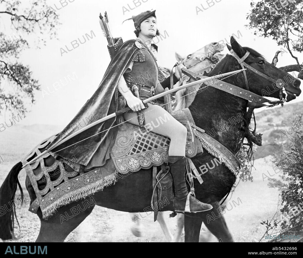 ERROL FLYNN in THE ADVENTURES OF ROBIN HOOD, 1938, directed by MICHAEL CURTIZ and WILLIAM KEIGHLEY. Copyright WARNER BROTHERS.