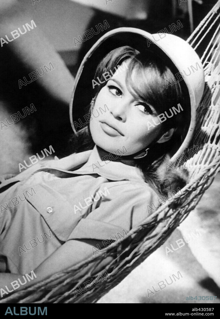 BRIGITTE BARDOT in ONLY FOR LOVE, 1961 (LA BRIDE SUR LE COU), directed by JEAN AUREL and ROGER VADIM. Copyright VIDES CINEMATOGRAFICA.