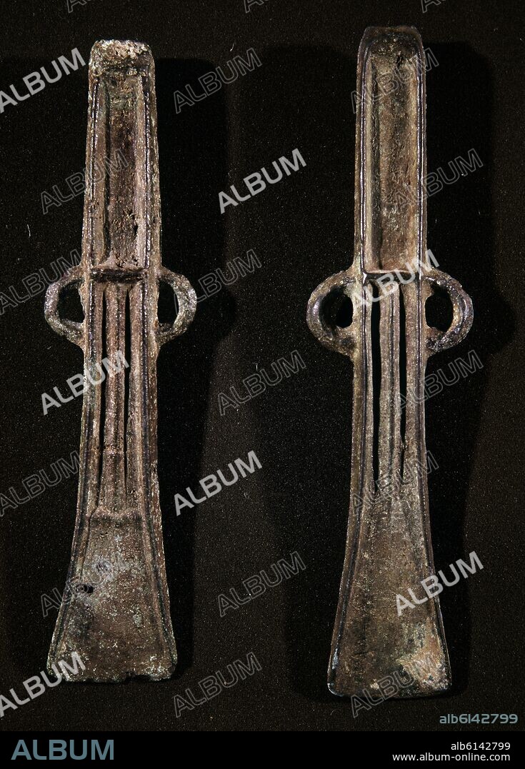 HACHAS DE BRONCE - EDAD DEL BRONCE- 1800 A 1600 a JC - CULTURA DEL ARGAR.